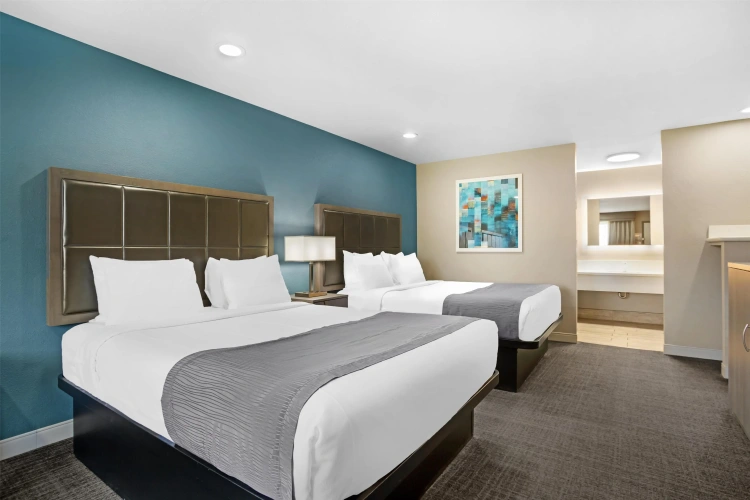 Standard Quadruple room