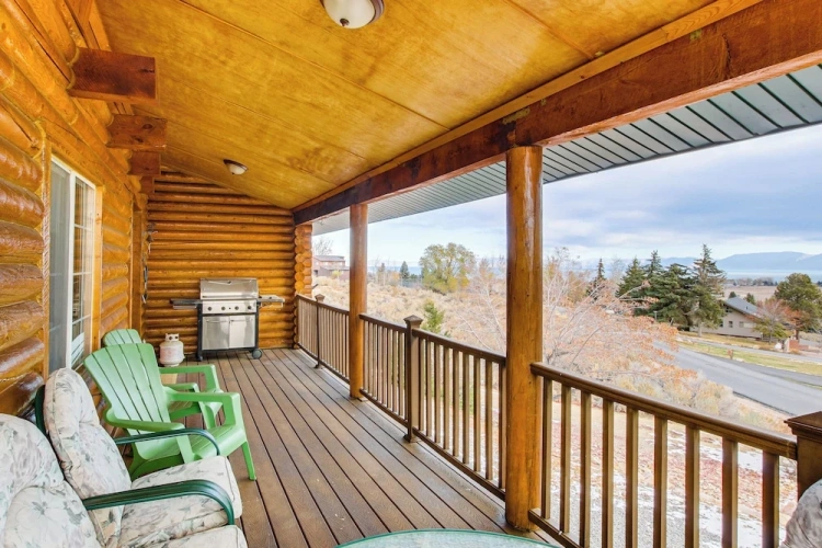 4 Bedrooms Cottage