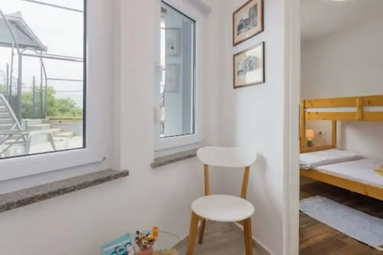 Apartment Alice close to Pula centre