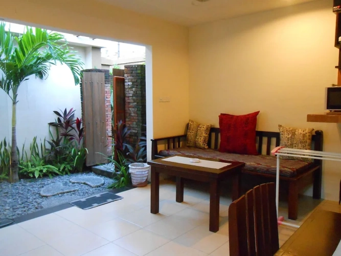 1 Bedroom Apartment with garden view