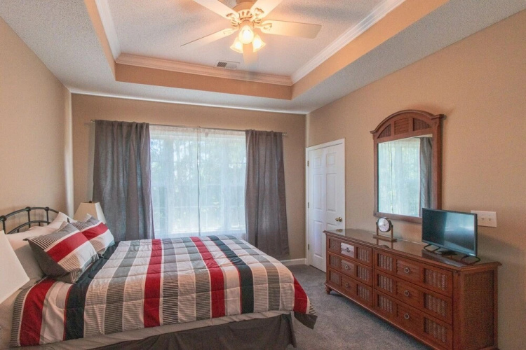 Arbor Trace #633 2 Bedroom Condo by Redawning