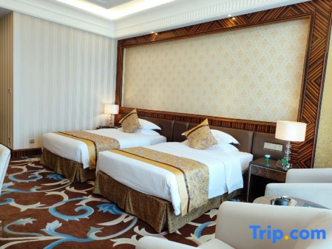 Deluxe Twin room with garden view