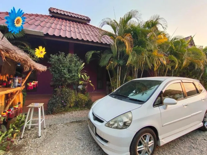 2 Bedrooms Bungalow