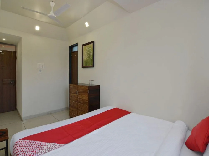 OYO 22827 Hotel Prafulla