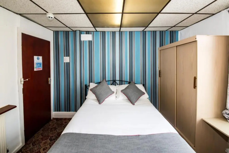 MyRoomz Silver Strand Hotel