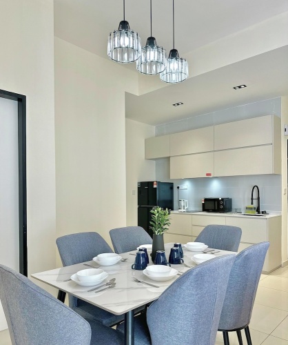2 Bedrooms Comfort Apartment with city view