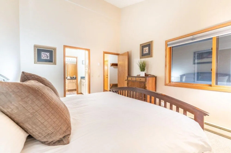 Ski Run #303 by Summit County Mountain Retreats