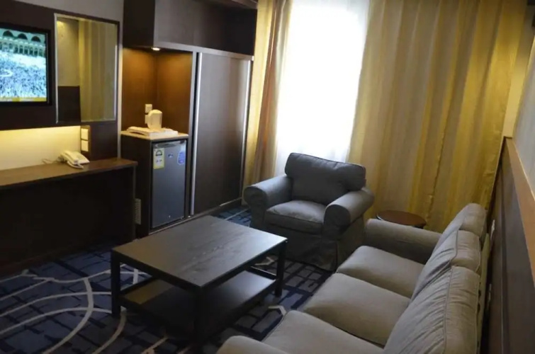 Rawabi Emirates Hotel