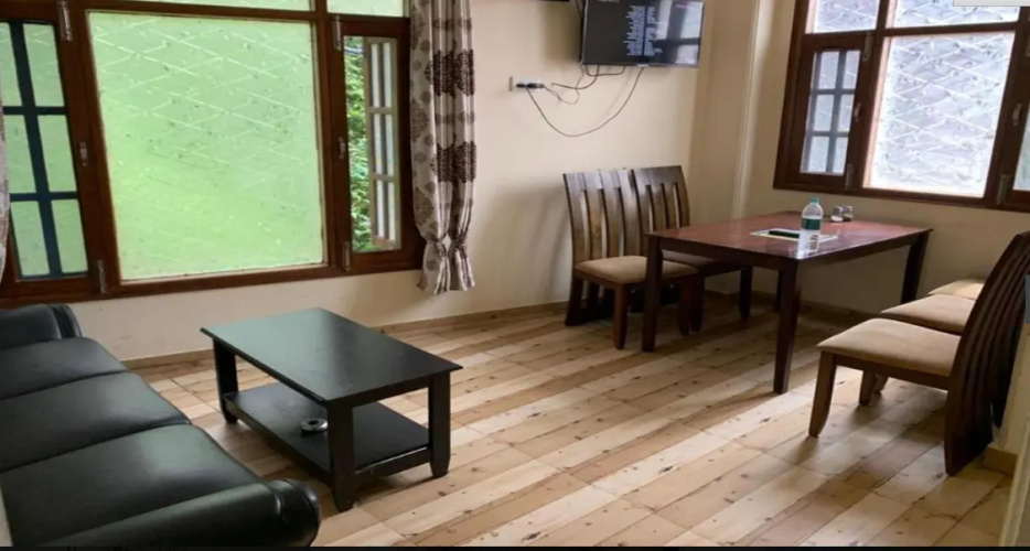 Hotel Aarika Homestay