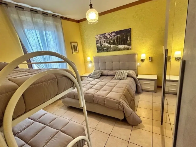 Deluxe Apartment