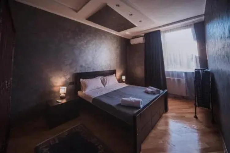 Makos Guest House