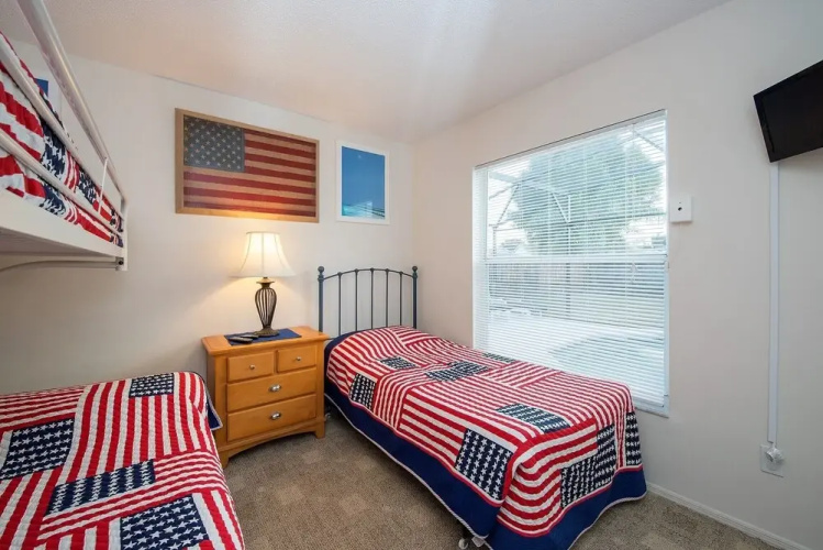 Fenced Yard, Private Pool, Close to Disney!!