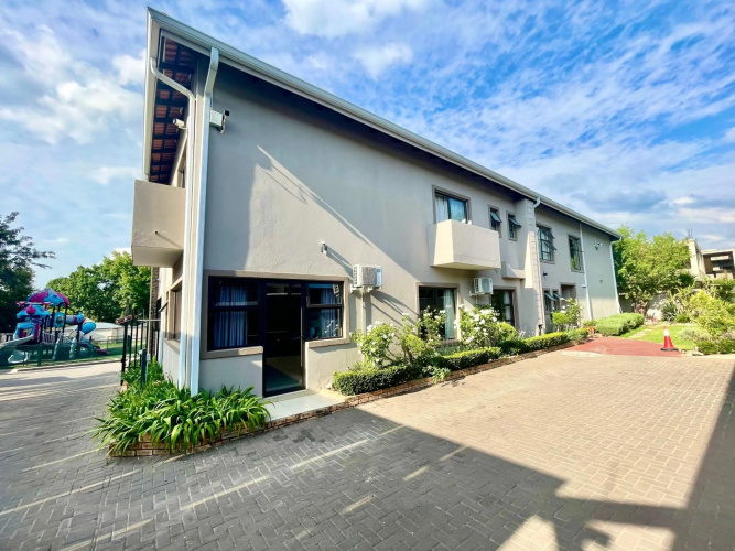 Atlantic Pearl Rivonia Guest House - Midrand