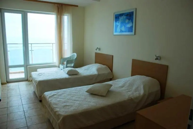 Coral Beach Apartment