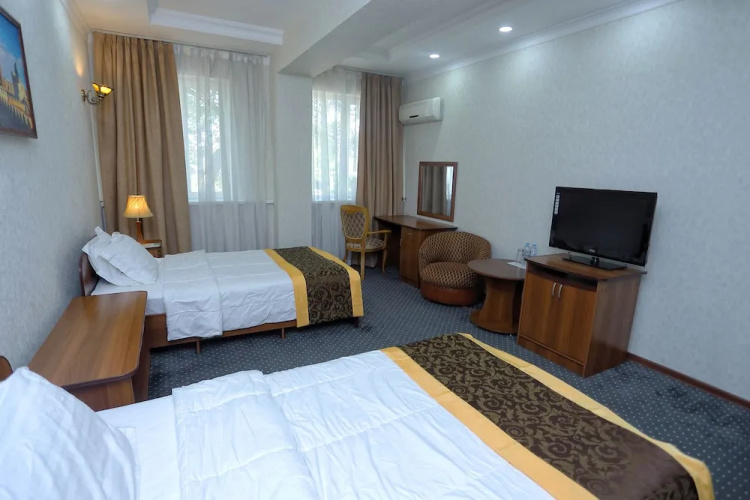 VIARDO Hotel