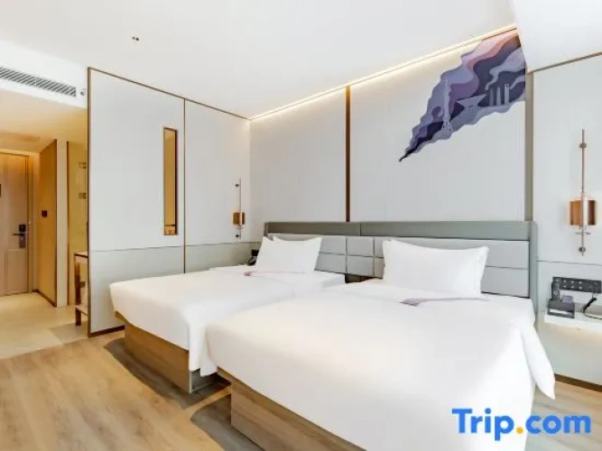 Twin Suite with city view