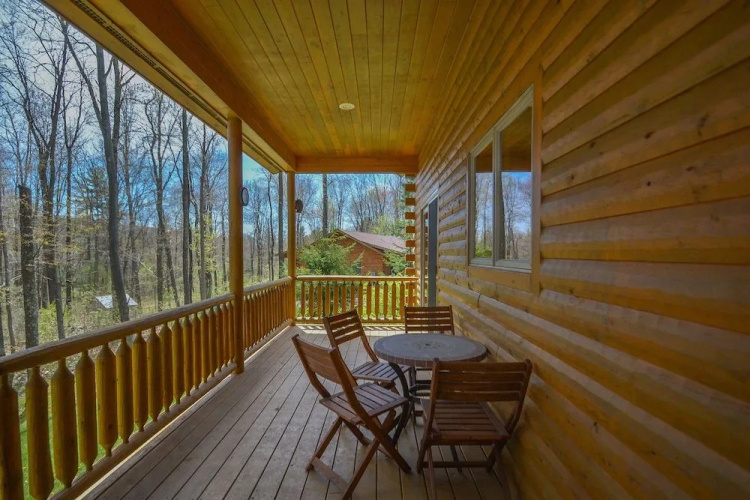 Donovan's Dacha by Taylor Made Deep Creek