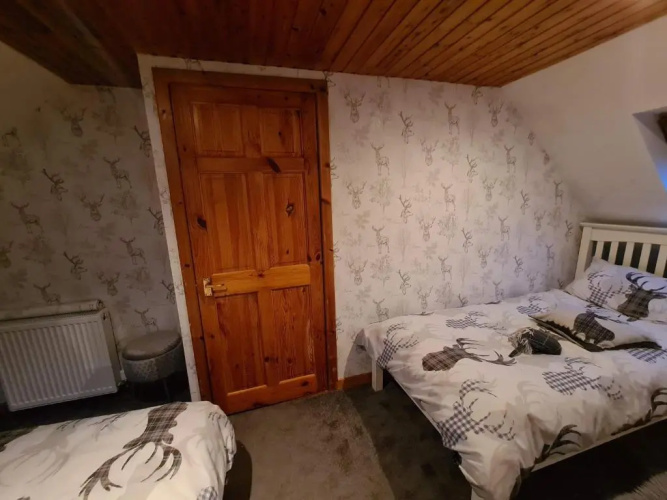 3 Knocknaha Cottage