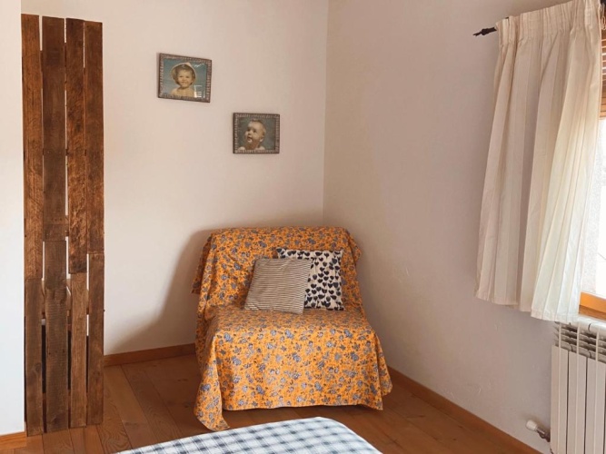 4 Bedrooms Cottage