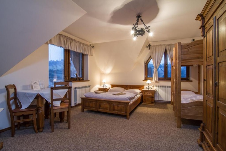 Standard Quadruple room with balcony