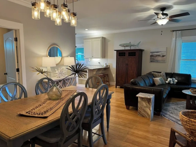 3 Bedrooms Apartment with balcony and with garden view