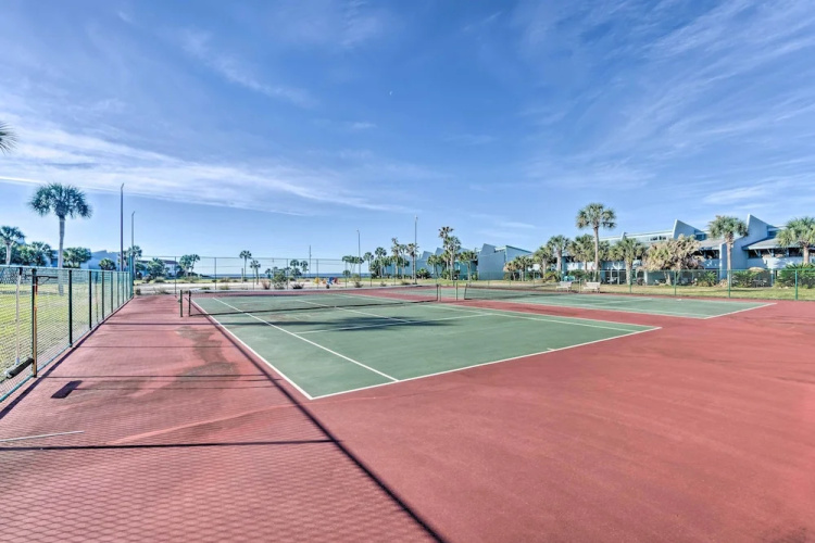 Pool & Beach Access: 'sunnyside 55' in Pcb!
