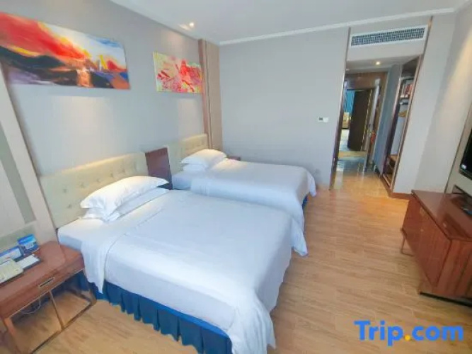 Royal Spring Hotel
