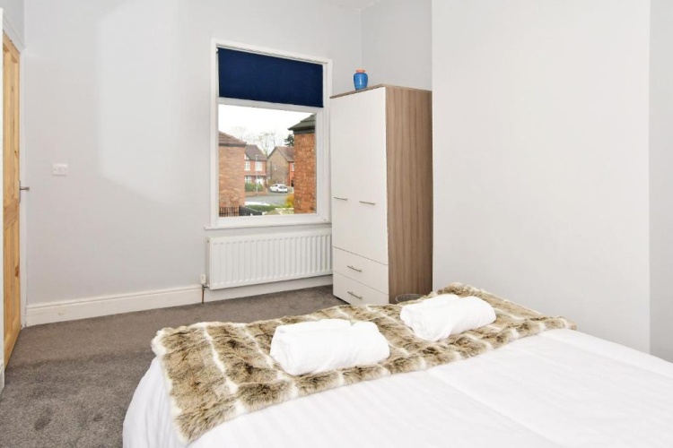 4 Bedrooms Cottage