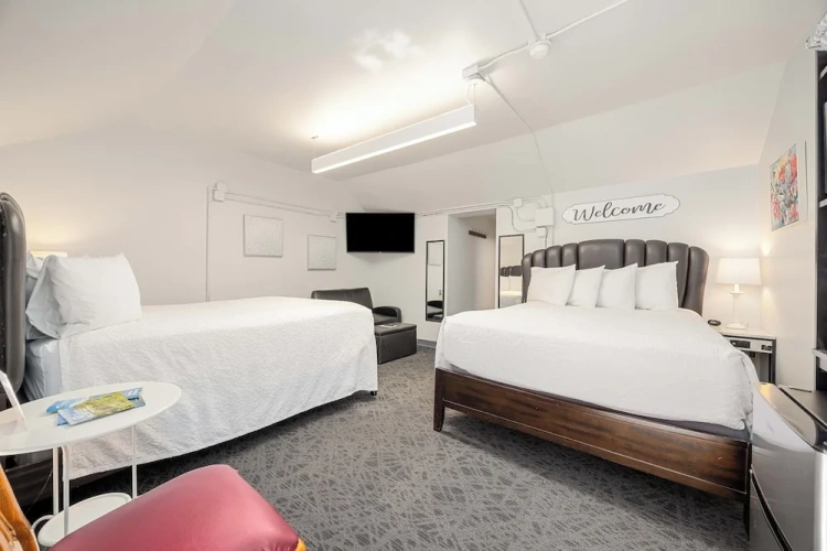 Standard Double room with view