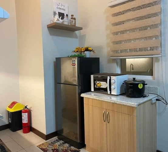 2 Bedrooms Comfort room with balcony and with city view