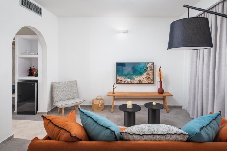 Deluxe Junior Suite
