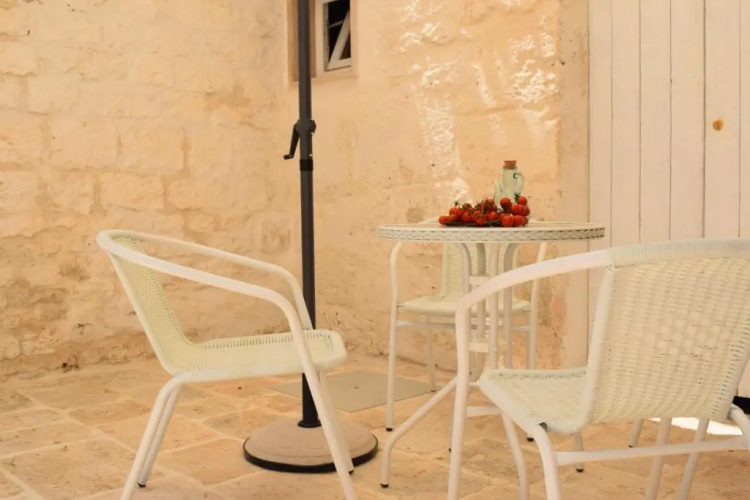 Sardedd White Luxury