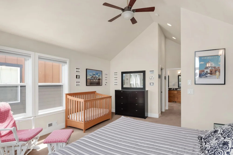 Seattle Vacation Home: The Aerodrome