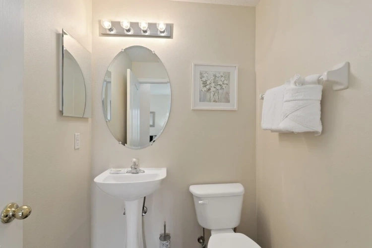 5 Bedrooms Family Cottage