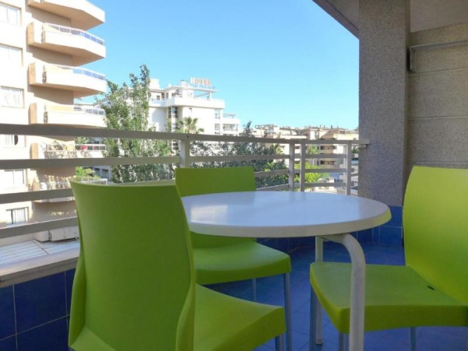 1 Bedroom Quadruple Apartment with balcony
