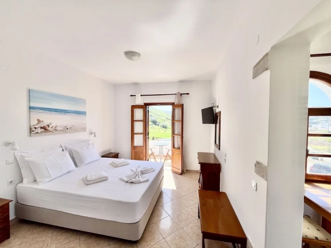 Studio with balcony and with sea view