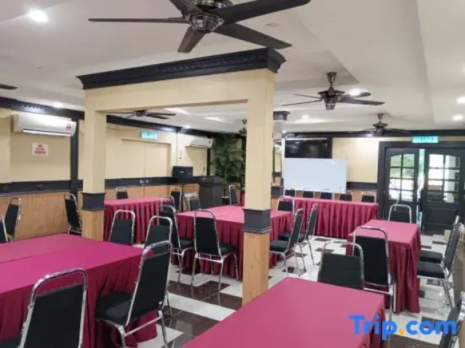 Sera Sentosa Inn