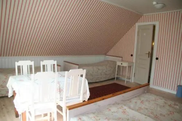 Lahe Guesthouse