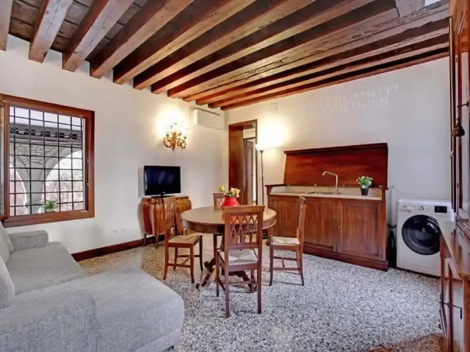 Grimaldi Apartments - Scala Reale