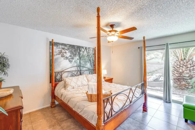 Centrally Located Glendale Home w/ Yard & Grill