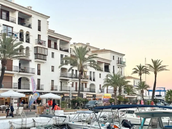 Sea View Loft in La Duquesa Beachfront