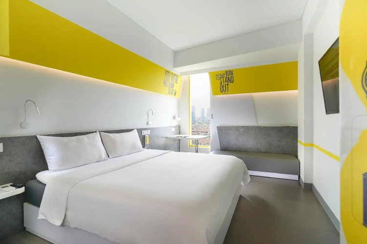 Standard room with city view