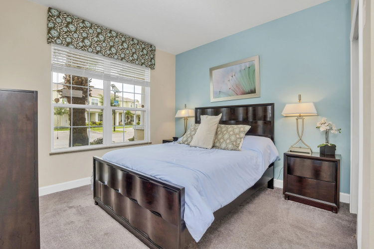 1445RETREAT , Clermont , US
