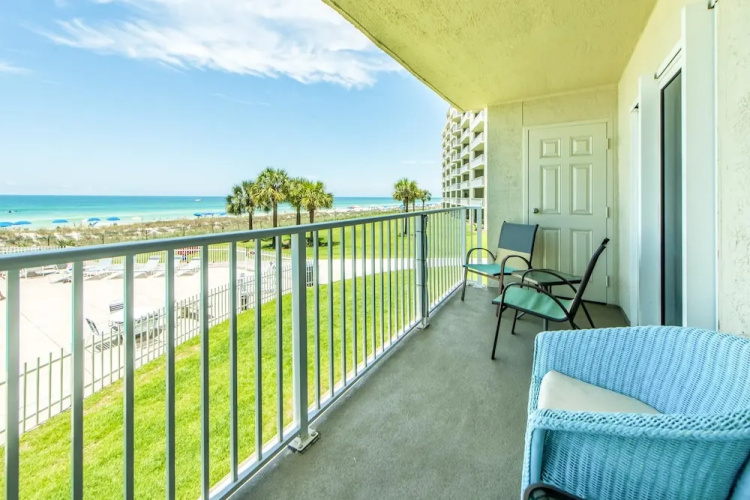 Moonspinner 211B by RealJoy Vacations