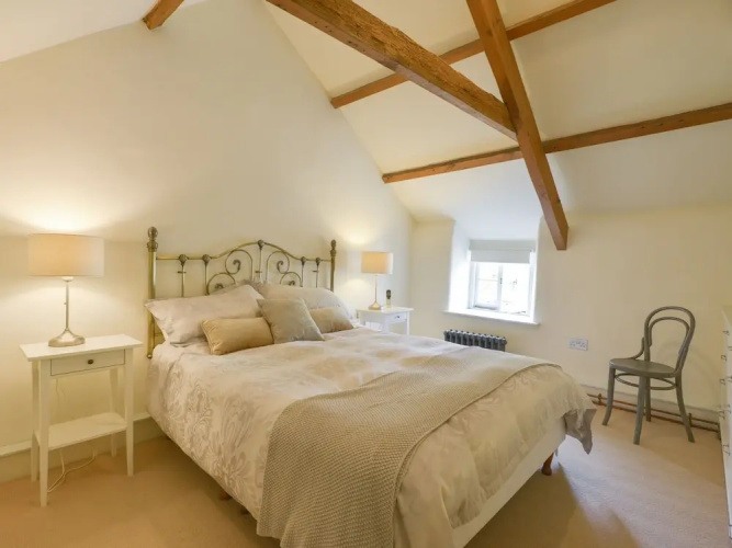 3 Newhall Green