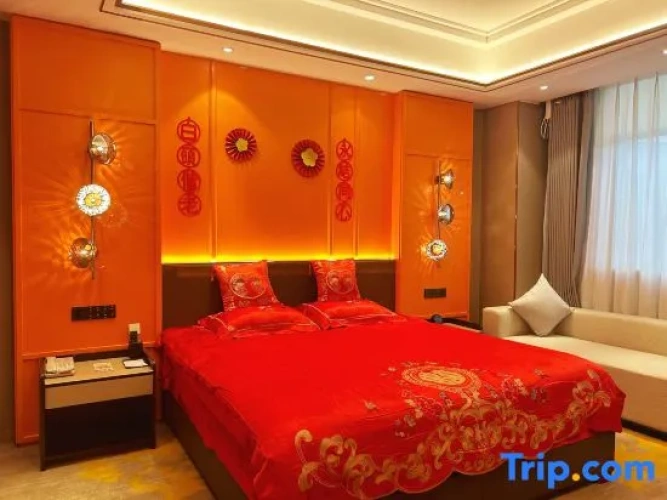 Deluxe Double Suite with river view