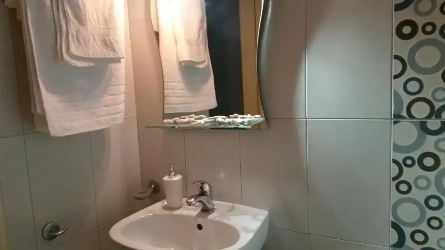 Anemelia Hotel Adamas