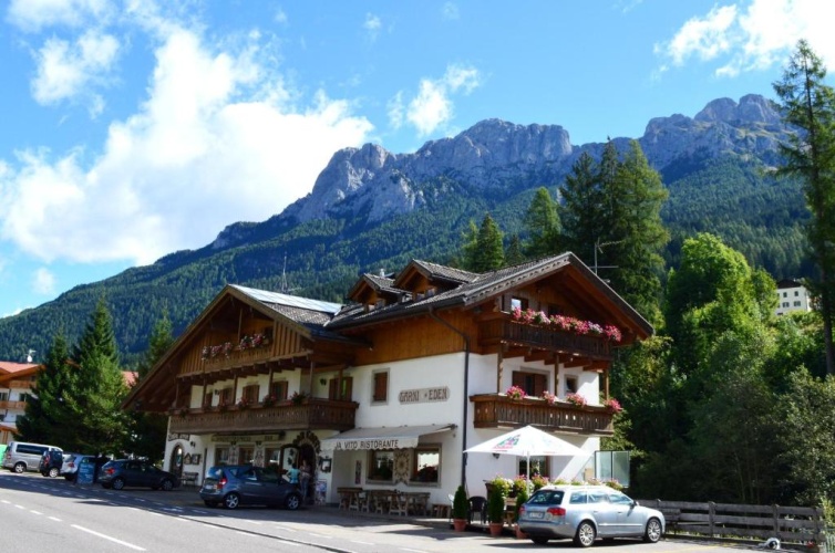Standard Double room with mountain view