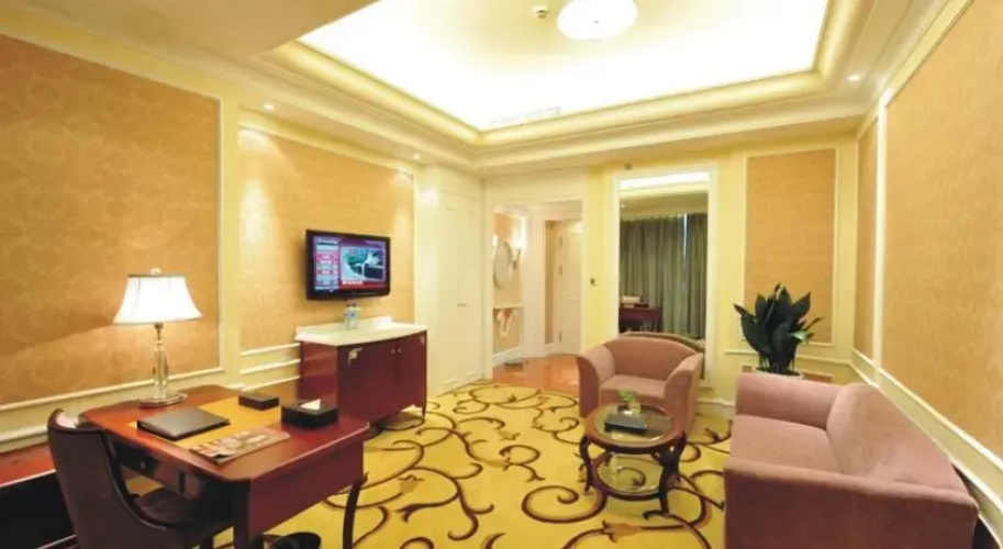 Pacific Grand Hotel