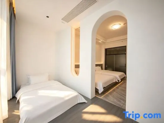 2 Bedrooms Deluxe Family Suite